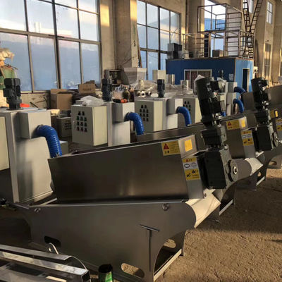 50m3 / H Screw Press Sludge Dewatering Machine untuk Pabrik Kimia