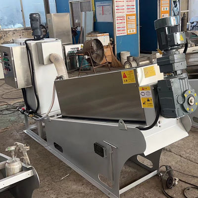 50m3 / H Screw Press Sludge Dewatering Machine untuk Pabrik Kimia