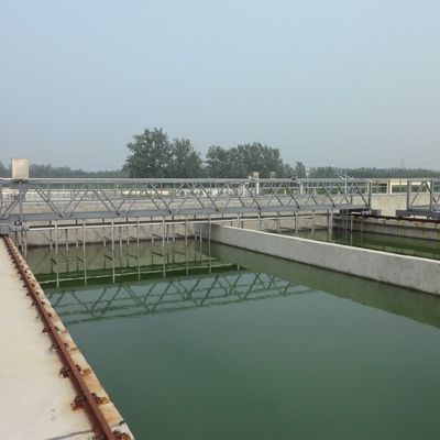 Stainless Steel Bepergian Lumpur Scraper Horizontal Untuk Pengolahan Limbah