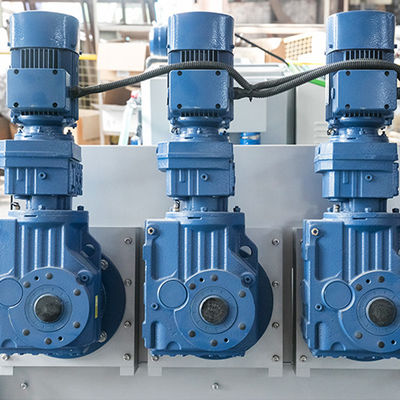 Spiral Type Screw Press Sludge Dewatering Machine Bahan SS 304