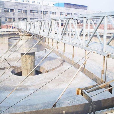 304 Stainless Steel Bridge Style Sludge Scraper Mesin Pengikis Lumpur Tangki Flotasi Udara