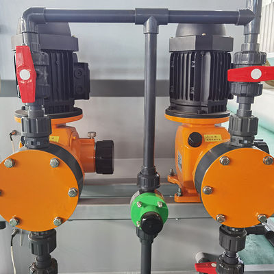 Peralatan Dosis Serbuk Kering PAM/PAC Tiga Kamar Terintegrasi 4000L/H