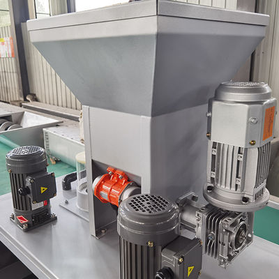 Peralatan Dosis Serbuk Kering PAM/PAC Tiga Kamar Terintegrasi 4000L/H