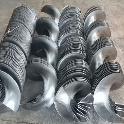 Konveyor Sabuk Sekrup baja Karbon yang dapat disesuaikan U jenis pengumpan bubuk kering Panjang 7m