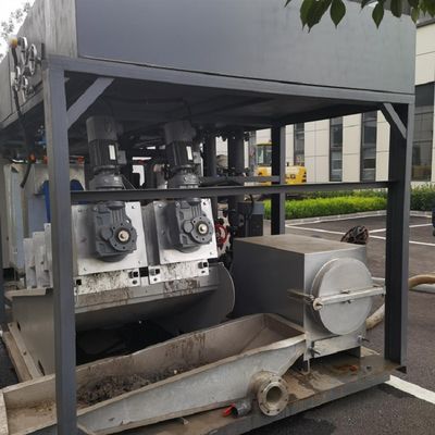 90-150kg / H Screw Press Sludge Dewatering Machine Untuk Pabrik Pencetakan Dan Pencelupan