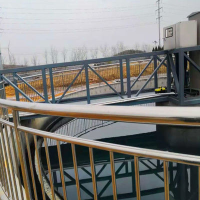 120Volt Central Drive Sludge Scraper System Untuk Mencetak Sewage Treatment Plant
