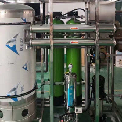 Model eksplosif 1000L/H Peralatan reverse osmosis industri SS304