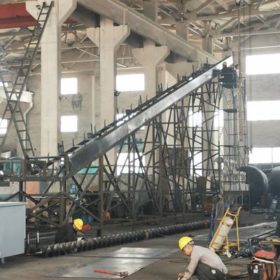 Baja Karbon Sludge Screw Belt Conveyor 300mm Discharge Screw Conveyor