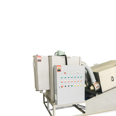 20m3 / H Spiral Sludge Dewatering Machine Peralatan Pengolahan Lumpur Kotoran Pertanian
