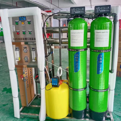 Peralatan Sistem Pemurnian Air Reverse Osmosis ISO9001 500lph Untuk Minum